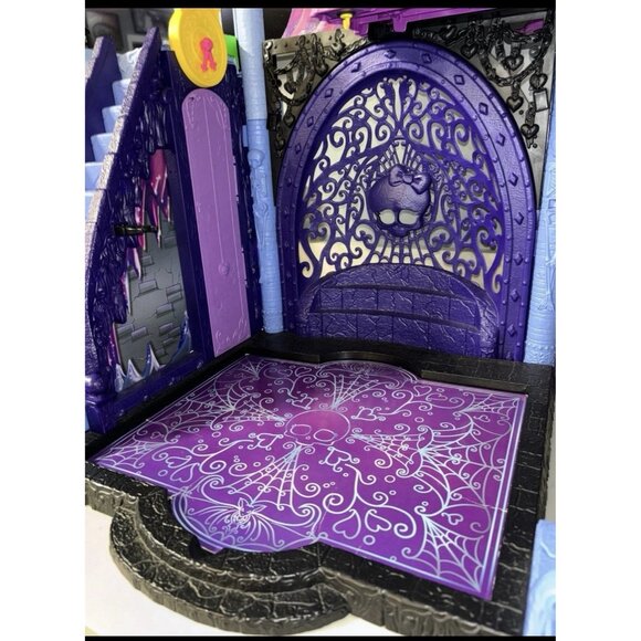Replacement Purple Pieces C1 And L2 Monster High Freaky Fusion Catacombs READ - Picture 16 of 16